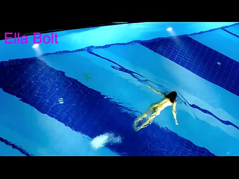❤️ Abdi teu tiasa ngeureunkeun nonton, pirang ngora bray ngojay buligir di ELLA bolt Resort kolam renang ❌ Poro anal dina su.hentai-id-tv.ru ❌