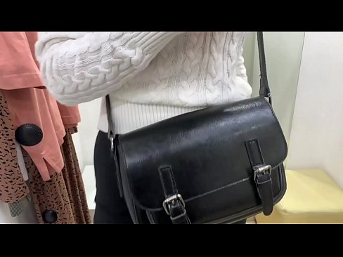 ❤️ Masturbasi umum tina jalang ngora FeralBerry sareng dildo di kamar pas ❌ Poro anal dina su.hentai-id-tv.ru ❌